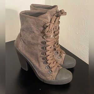 Khaki Lace-up Boots